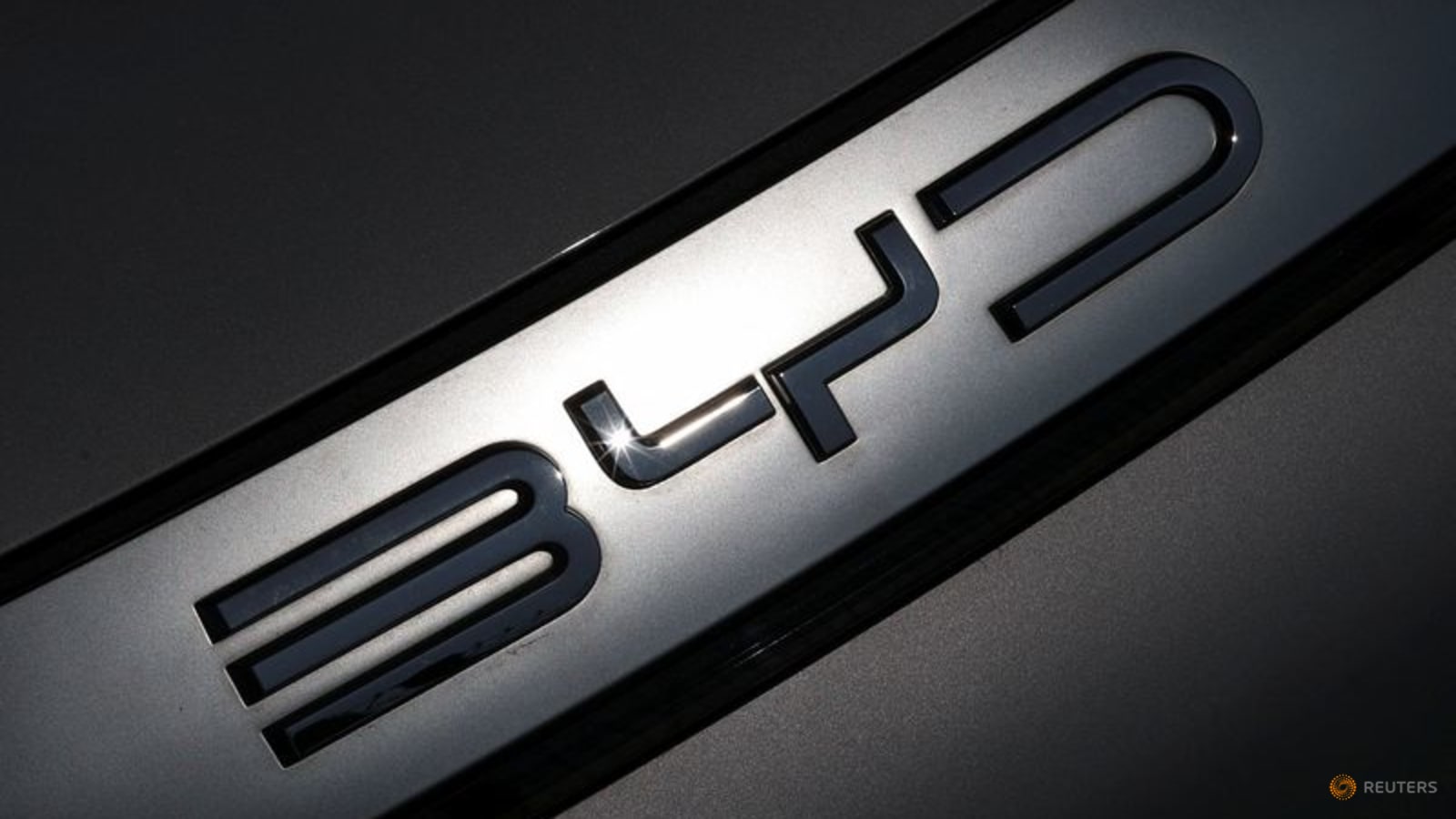 Cacat Pedal Rem, BYD Tarik Ratusan Ribu EV di China