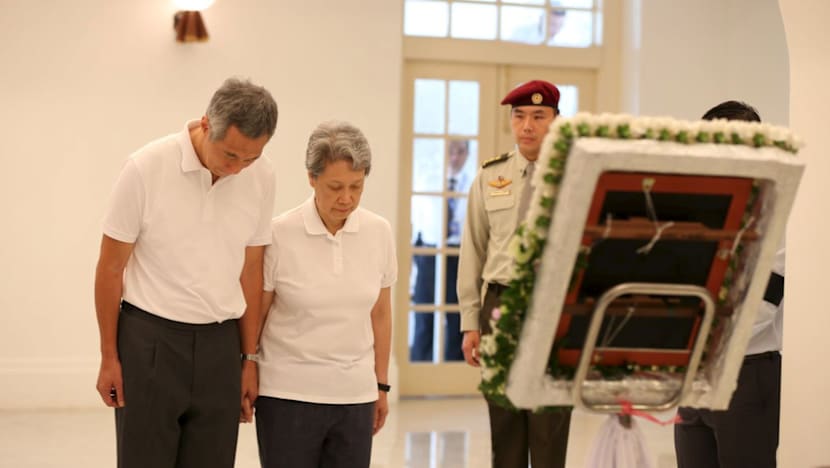 Loyal staff give Mr Lee Kuan Yew final send-off
