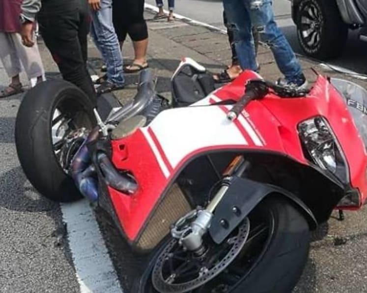 Singapore Airlines pilot dies after Kuala Lumpur motorbike accident