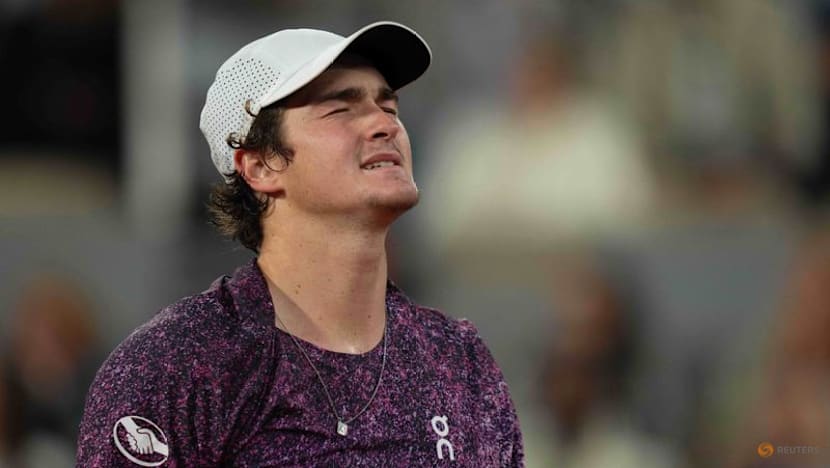 Teen sensation Fonseca exits French Open with new conviction