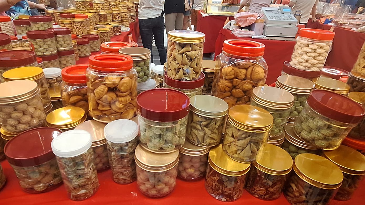 越躺越累、越吃越烦？别让新年零食“操控”你的心情！