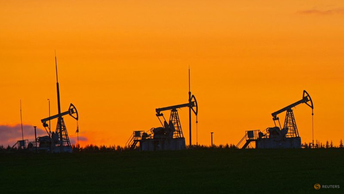 Oil prices dip as investors assess trajectory of US-Iran tensions