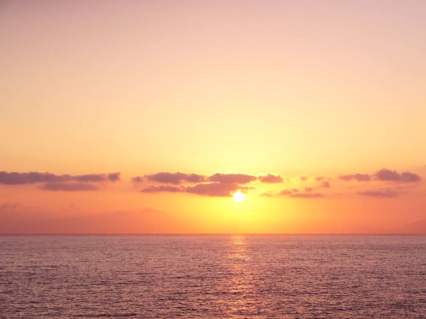 Tanglin actress Roz Pho to marry childhood sweetheart