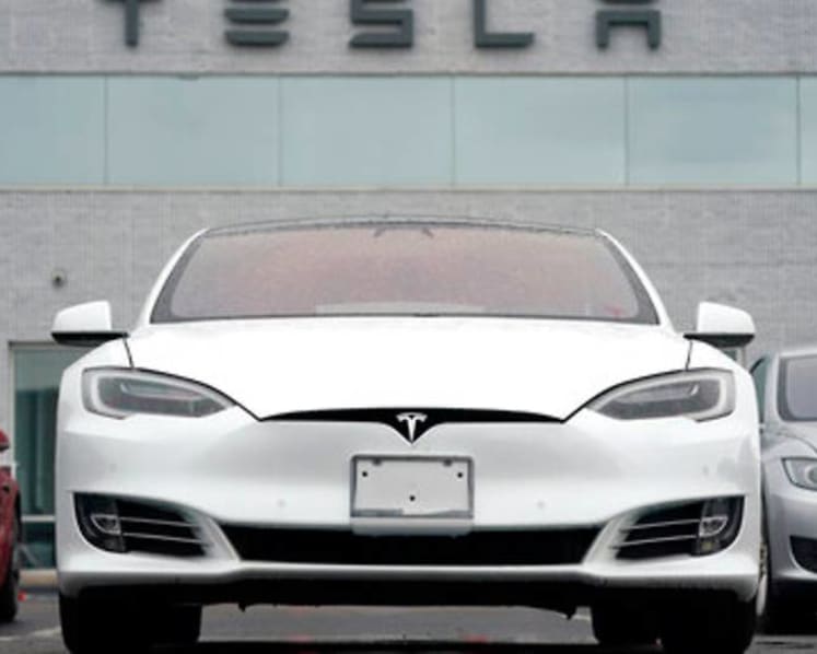 Commentary: Driving an electric vehicle doesn't make you morally superior