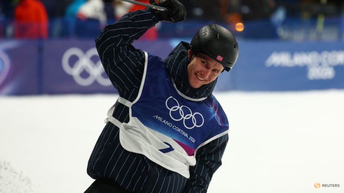 Freestyle-Norway's defending champion Ruud through to big air final