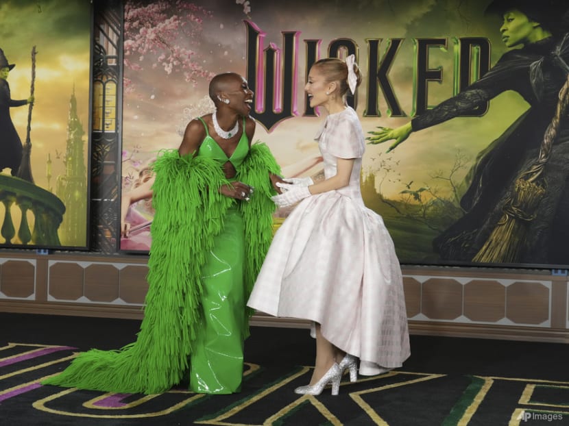 The cast of Wicked gush over herbal remedy Pei Pa Koa: 'You'll sound like a flute'