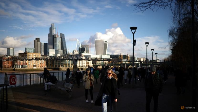 Students sue UK universities for pandemic disruptions, citing poor quality of teaching, lack of access to facilities