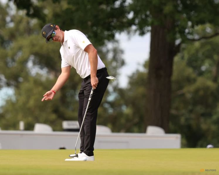US edge International team in tight Presidents Cup opener