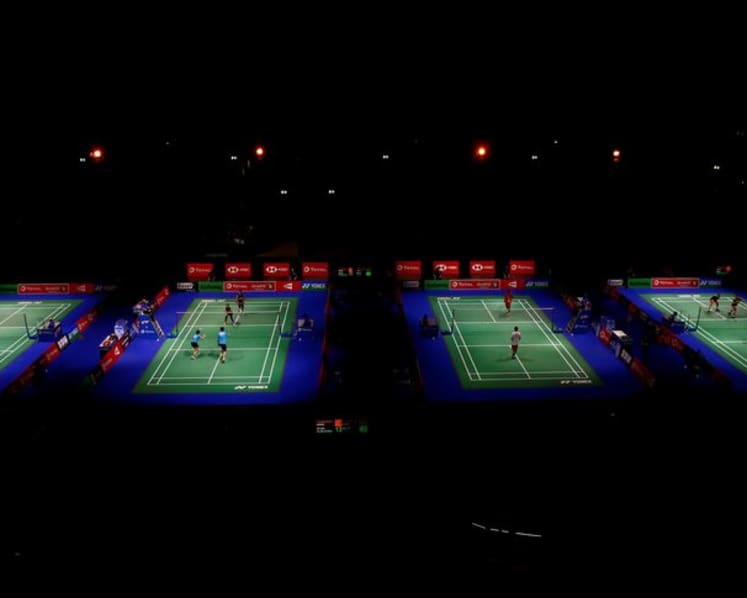 Badminton-BWF to test out synthetic feather shuttlecocks