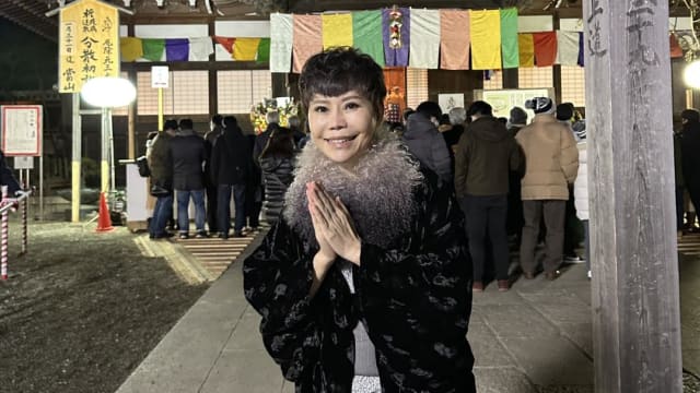 詹雅雯脑部将再开刀　母亲得知病情表现反常