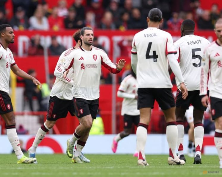 Late goal by Mainoo lifts Manchester United to 3-2 win over rivals Liverpool