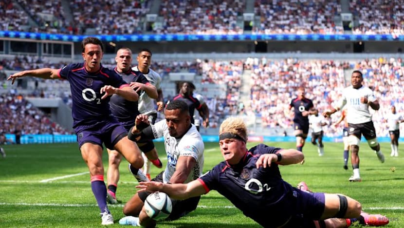 Rampant England bounce back to winning ways with 11-try spree against Fiji