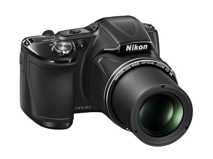 Nikon announces new DSLR with retractable kit lens