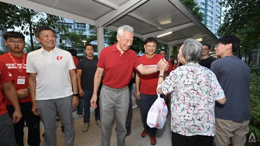 GE2025: NTUC chief Ng Chee Meng attends community event in new Jalan Kayu SMC alongside SM Lee GE2025: NTUC chief Ng Chee Meng attends community event in new Jalan Kayu SMC alongside SM Lee