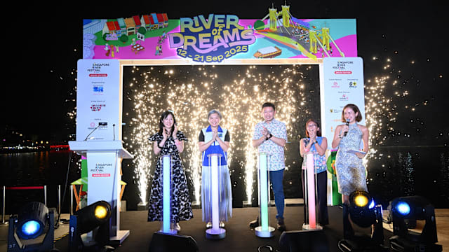 梦幻灯光秀、河畔市集、宠物游船会......新加坡河畔节打卡攻略一次看