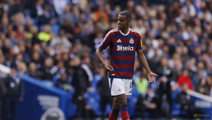 Newcastle's Isak likely to return for last Champions League push, says Howe