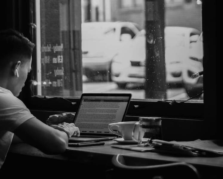 Commentary: Burnout isn’t just exhaustion. Workers can also feel cynical or inadequate
