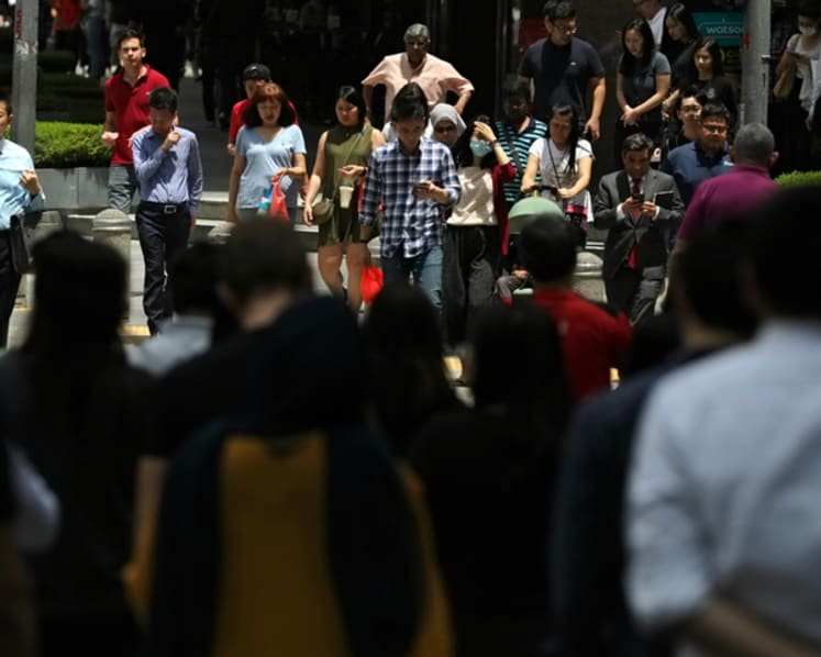 Left or right? IPS study finds almost half of S’poreans 'undecided' on political stance