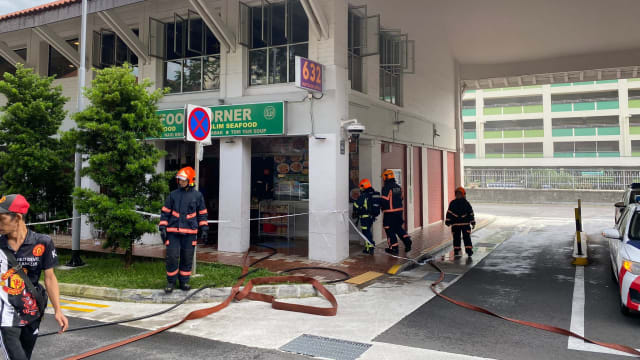 武吉巴督印度煎饼店火患 一人送院
