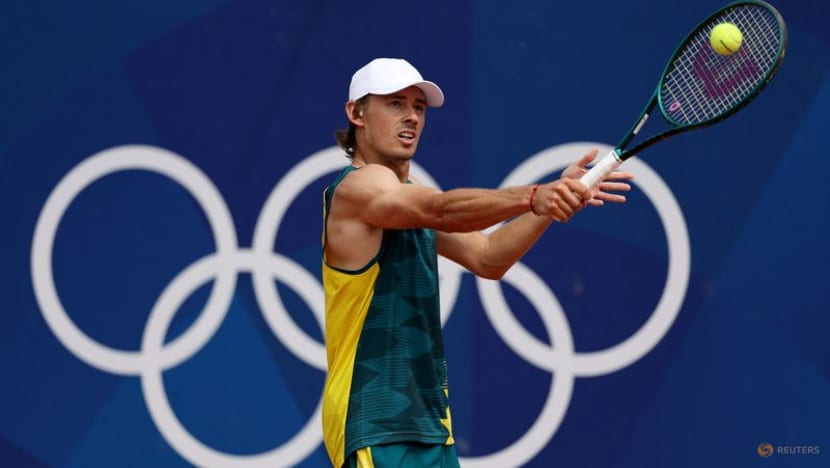 Ailing De Minaur frustrated by hip issue, in doubt for US Open second round Ailing De Minaur frustrated by hip issue, in doubt for US Open second round