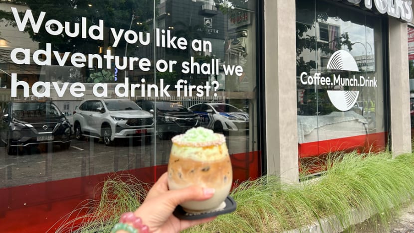 NOTA DARI JAKARTA: Tradisi Warung Kopi Kembali Semarak Di Indonesia