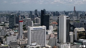 "படி ஏறுங்கள், அரைக்கை சட்டை அணியுங்கள்!" - போரினால் வந்த வினை