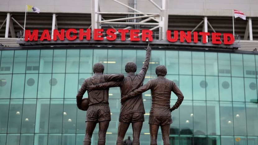 Manchester United posts smaller first-quarter loss on cost cuts
