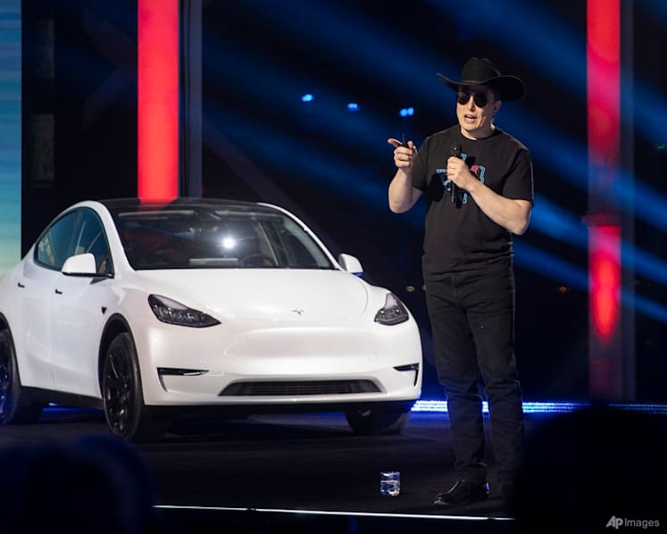 Commentary: What 2023 holds for Tesla and why it might be time for Musk to go