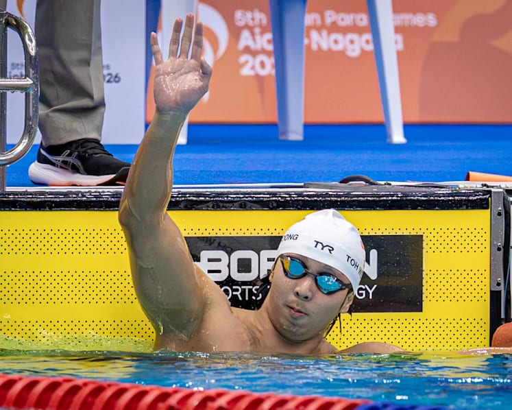 Singapore’s Toh Wei Soong bags silver in 100m backstroke S7, his 4th medal at Asian Para Games