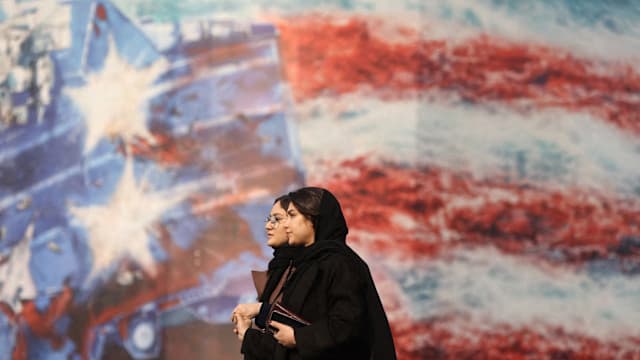 伊朗：若遭攻击 将立即反击美军中东基地与航母