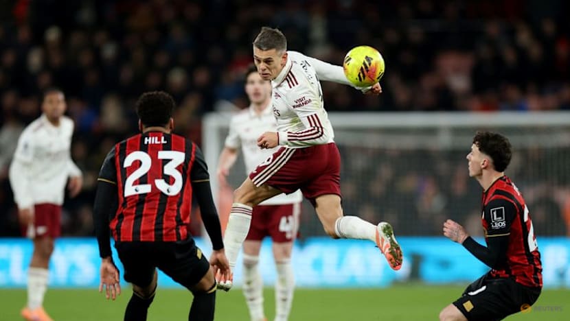 Rice double at Bournemouth puts Arsenal six points clear