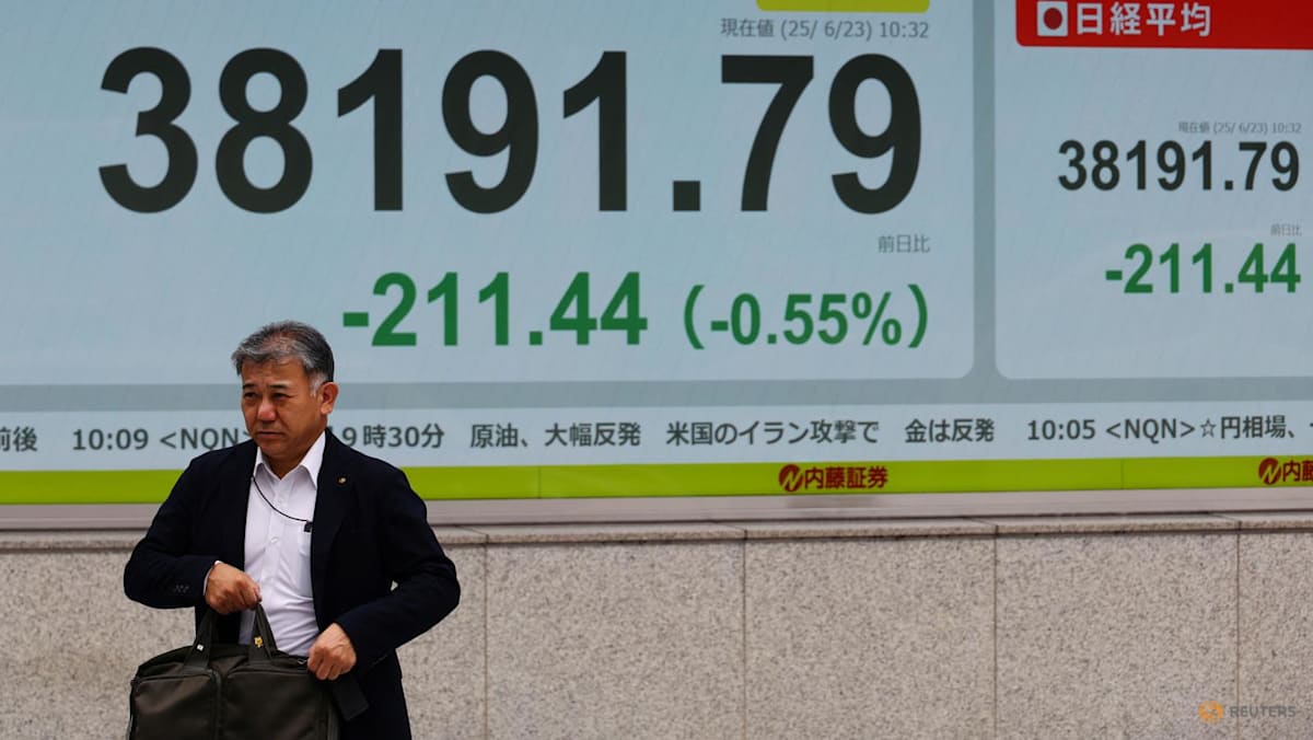 Tokyo stocks hit new record as markets extend global rally
