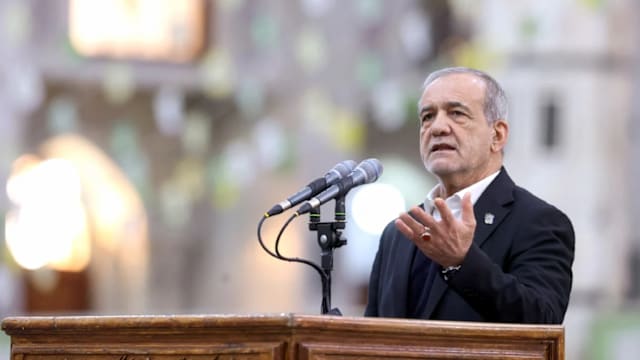 伊朗总统：美国要求“无条件投降”是“白日梦”