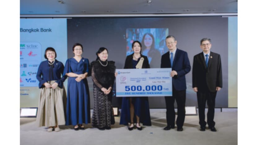 Lau Yee-Wa Wins First Chommanard International Literary Award