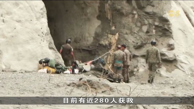 尼泊尔称生还希望日渐渺茫 临时庇护所污染和疾病传播风险引忧