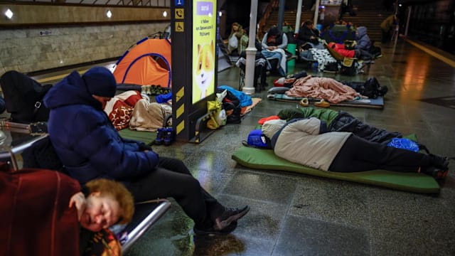 俄大规模打击乌能源设施 全国范围电力中断