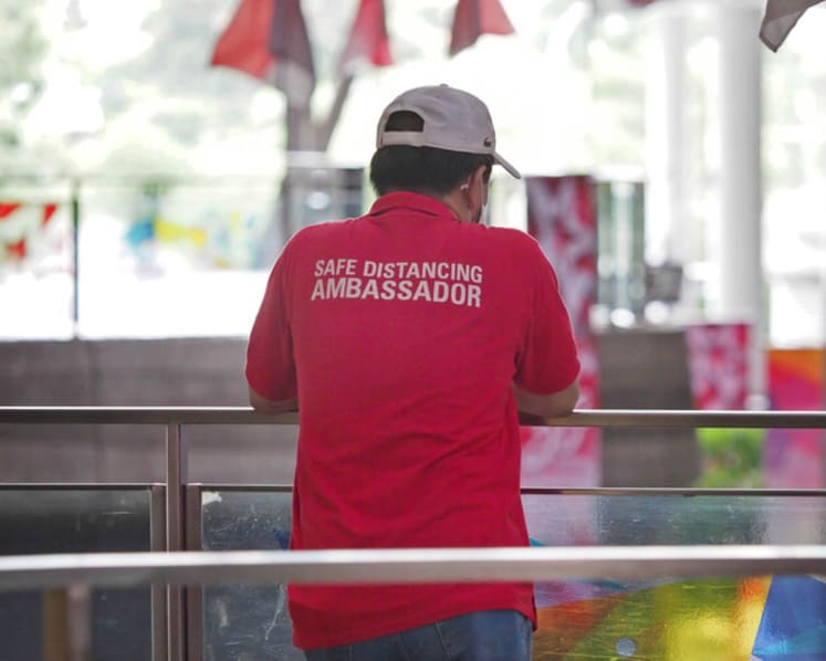 5 charged with abusive behaviour towards public servants, including safe distancing ambassadors