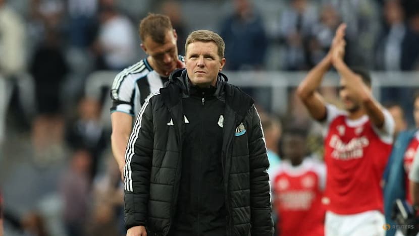 Newcastle's Livramento ruled out for eight weeks, says Howe