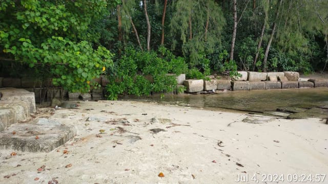 西海岸公园吸油围栏 拉柏多自然保护区岩石海岸防油浮栅已移除