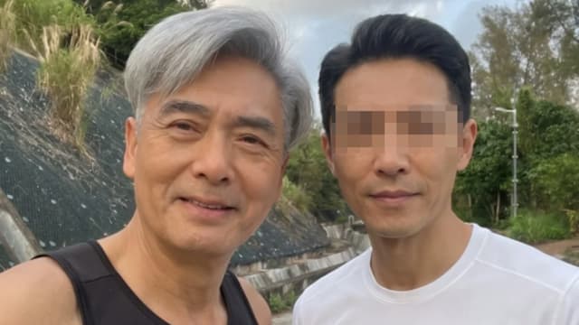 71岁周润发晨跑被捕获！白发灿笑遭疑“AI合成”