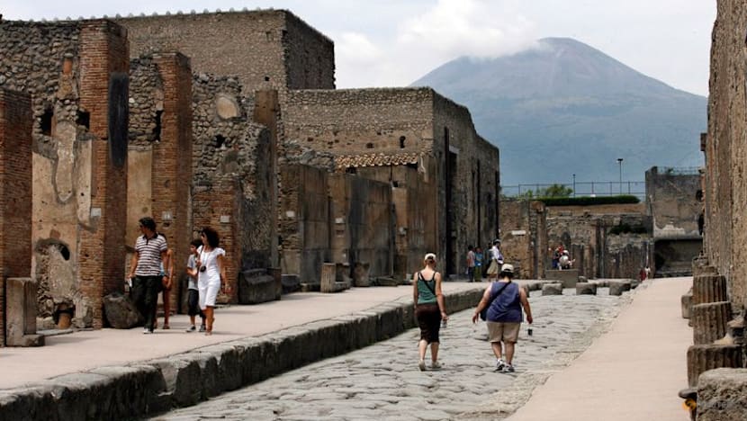 Scientists discover secrets of ancient Roman concrete at Pompeii