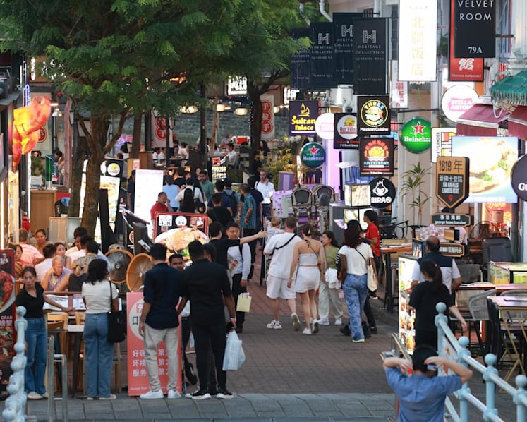 Nightlife businesses welcome extended liquor trading hours, say benefits could spill over to related sectors