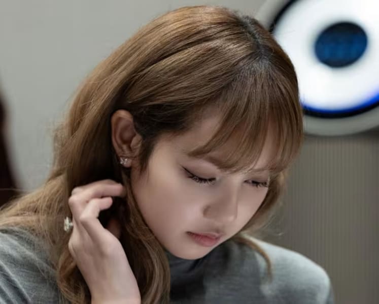 Lisa tak akan tinggalkan BLACKPINK, sebut EP Press Play kisahkan perjalanan hidupnya