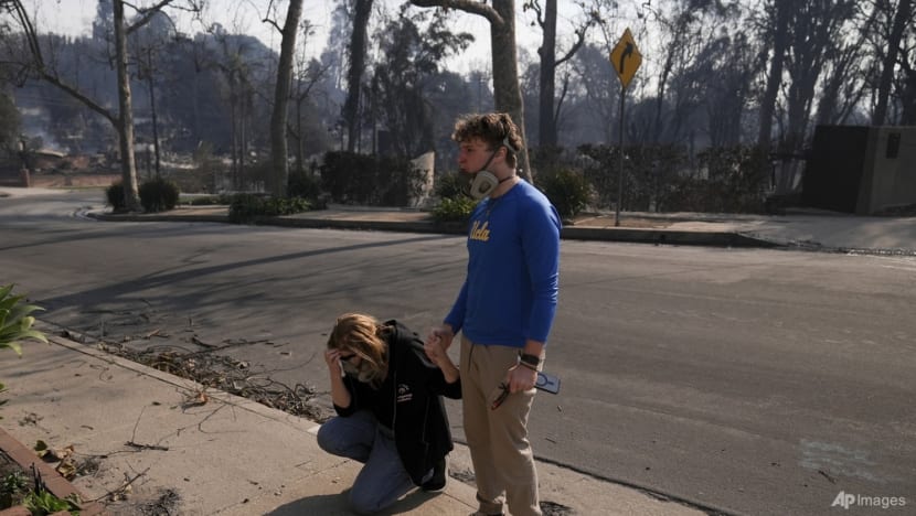Stunned and tearful, Angelenos return to find their homes are gone Stunned and tearful, Angelenos return to find their homes are gone