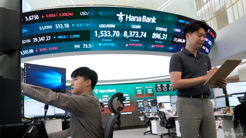 KOSPI bounces back as Asian markets look to recover from rout
