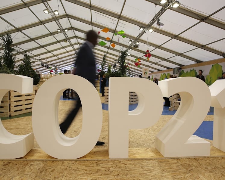 Govt agencies, industries to work on achieving S’pore’s emission targets
