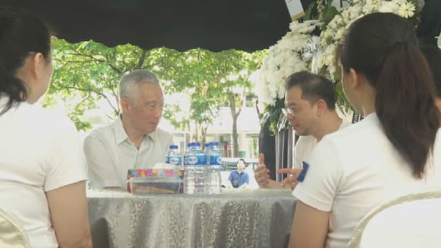 李显龙悼念王雅兴 勉励新一代议员传承精神