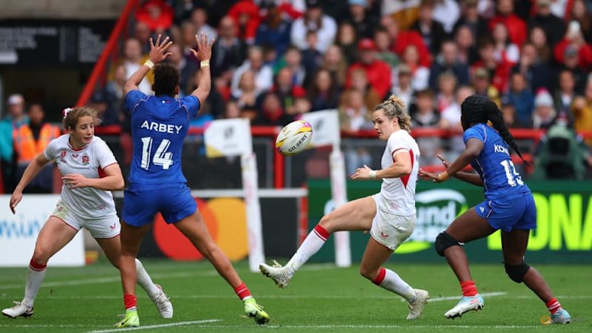 Brilliant Kildunne helps England to grind down France and reach World Cup final