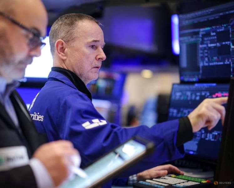'Software-mageddon' leaves investors bargain-hunting but wary