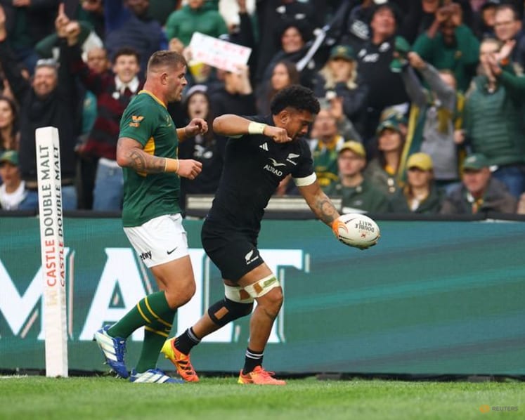 All Blacks lose skipper Savea to shoulder injury